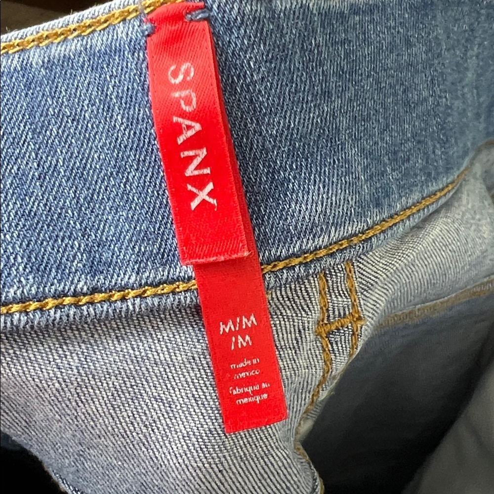 SPANX Wide Leg Front Seam Vintage Blue Denim Jeans Pull On Medium - Picture 6 of 6
